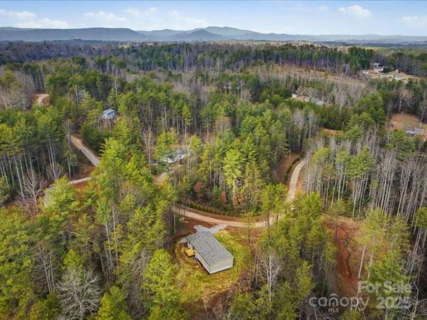 3160 Mariposa Lane, Morganton, NC 28655.  MLS# CAR4334327, YatesRealty ID 5777. 