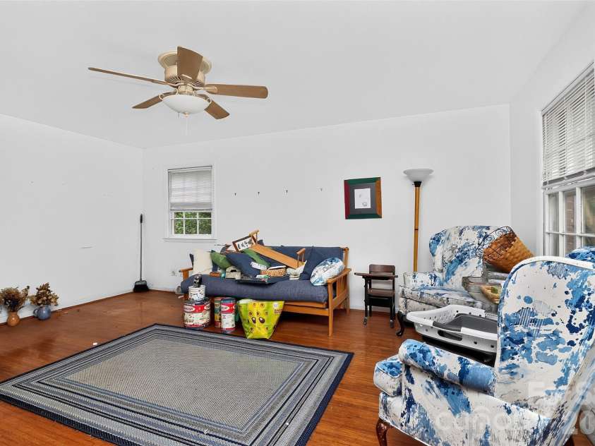 3206 Connecticut Avenue, Charlotte, NC 28205.  MLS# CAR4411320, YatesRealty ID 57779. 