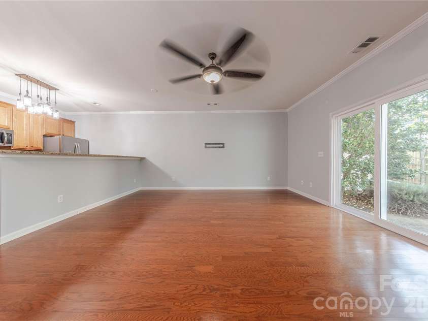 2147 Midnight Blue Lane, Fort Mill, SC 29708.  MLS# CAR4340117, YatesRealty ID 5778. Great Room