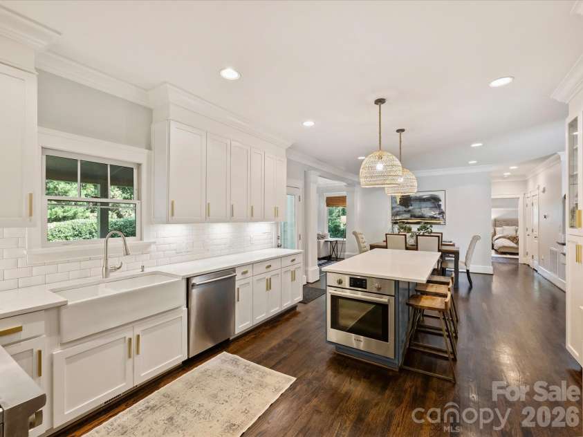 5919 Creola Road, Charlotte, NC 28270.  MLS# CAR4435518, YatesRealty ID 57786. Kitchen
