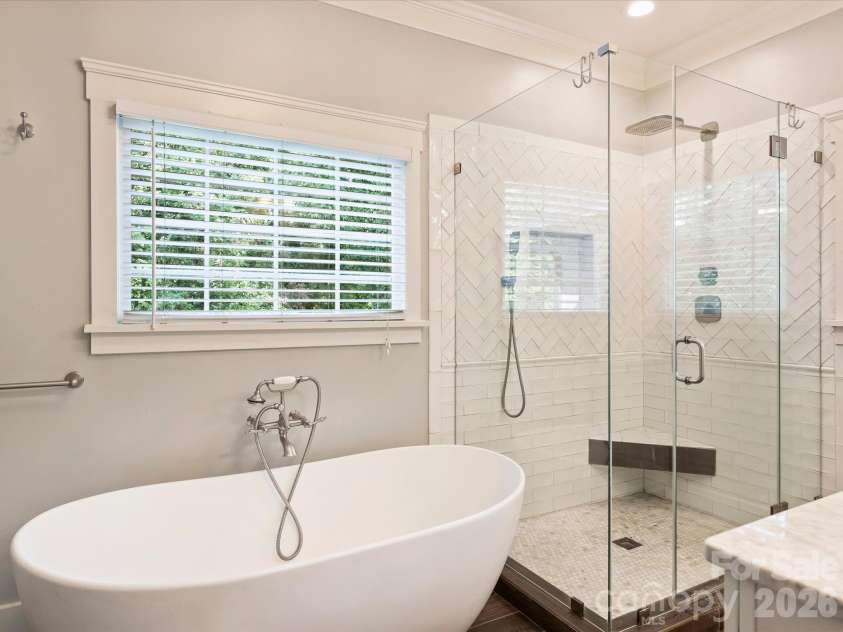 5919 Creola Road, Charlotte, NC 28270.  MLS# CAR4435518, YatesRealty ID 57786. Primary Bath