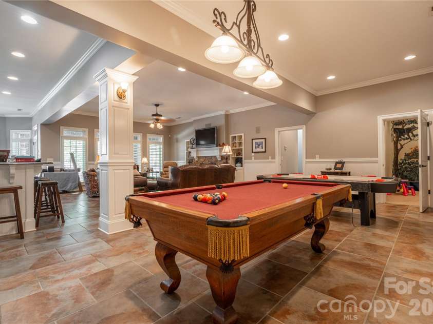 000 Main Street, Kings Mountain, NC 28086.  MLS# CAR4435034, YatesRealty ID 57787. Basement-Open Concept-Game Area