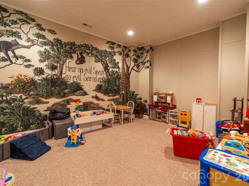 000 Main Street, Kings Mountain, NC 28086.  MLS# CAR4435034, YatesRealty ID 57787. Basement-Playroom