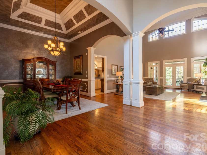 000 Main Street, Kings Mountain, NC 28086.  MLS# CAR4435034, YatesRealty ID 57787. Dining and Living Room Entry