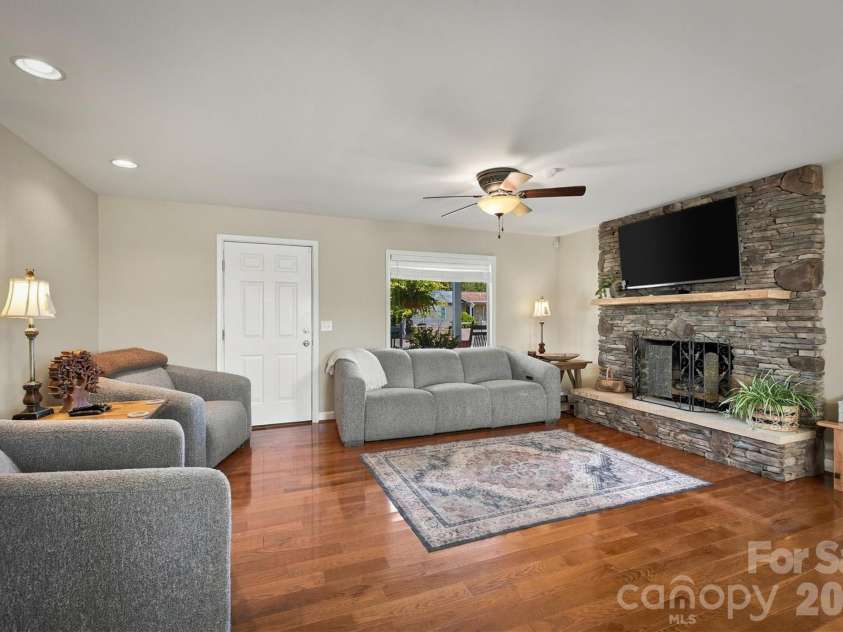 343 Spruce Avenue, Hudson, NC 28638.  MLS# CAR4428989, YatesRealty ID 57789. 