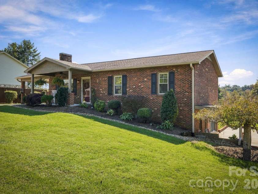 343 Spruce Avenue, Hudson, NC 28638.  MLS# CAR4428989, YatesRealty ID 57789. 