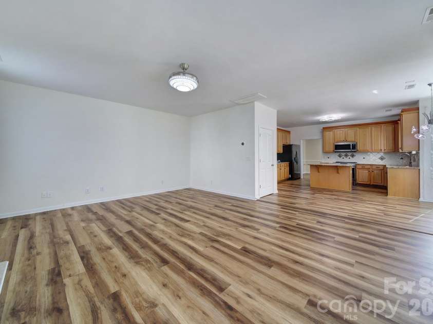 2523 Legacy Park Boulevard, Fort Mill, SC 29707.  MLS# CAR4434645, YatesRealty ID 57794. 