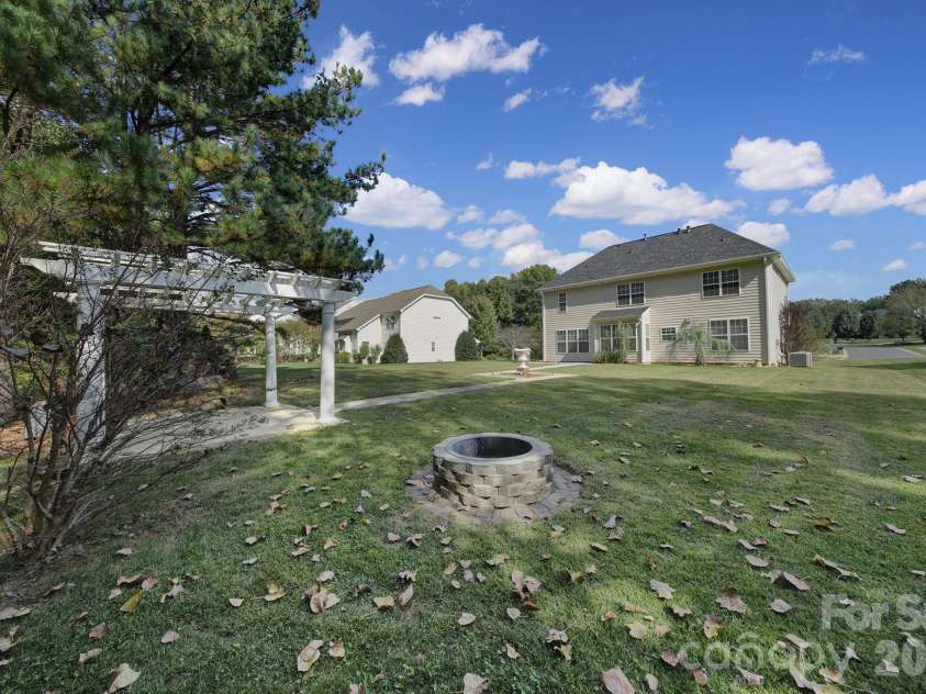 2523 Legacy Park Boulevard, Fort Mill, SC 29707.  MLS# CAR4434645, YatesRealty ID 57794. 
