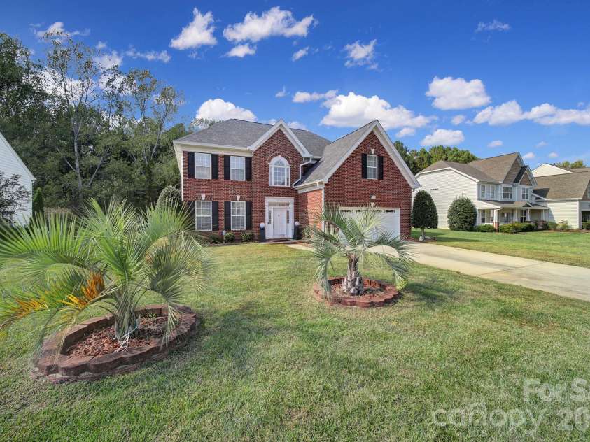2523 Legacy Park Boulevard, Fort Mill, SC 29707.  MLS# CAR4434645, YatesRealty ID 57794. 