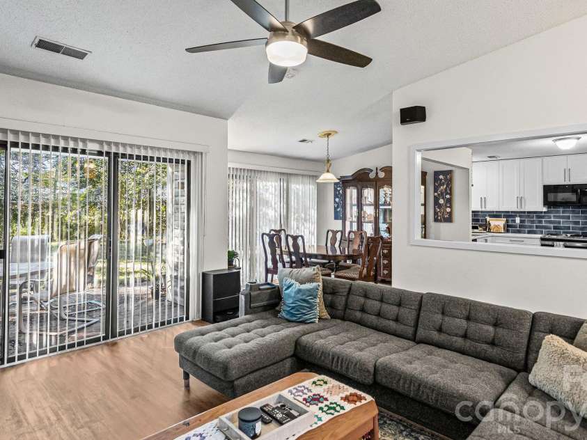 1702 Renard Ridge Road, Charlotte, NC 28212.  MLS# CAR4435819, YatesRealty ID 57797. 