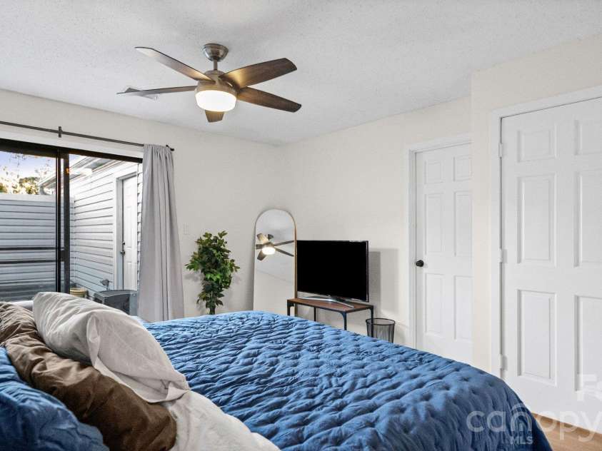 1702 Renard Ridge Road, Charlotte, NC 28212.  MLS# CAR4435819, YatesRealty ID 57797. 