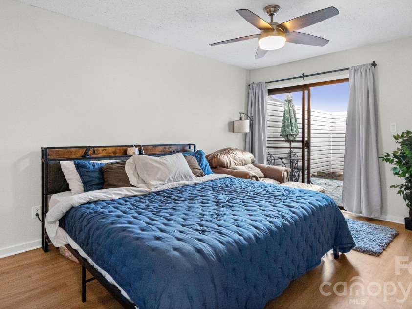 1702 Renard Ridge Road, Charlotte, NC 28212.  MLS# CAR4435819, YatesRealty ID 57797. 