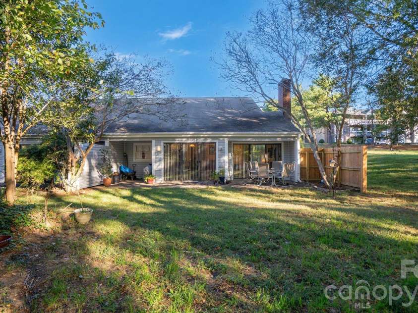1702 Renard Ridge Road, Charlotte, NC 28212.  MLS# CAR4435819, YatesRealty ID 57797. 