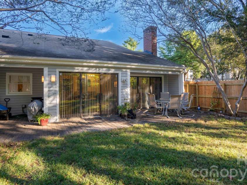 1702 Renard Ridge Road, Charlotte, NC 28212.  MLS# CAR4435819, YatesRealty ID 57797. 