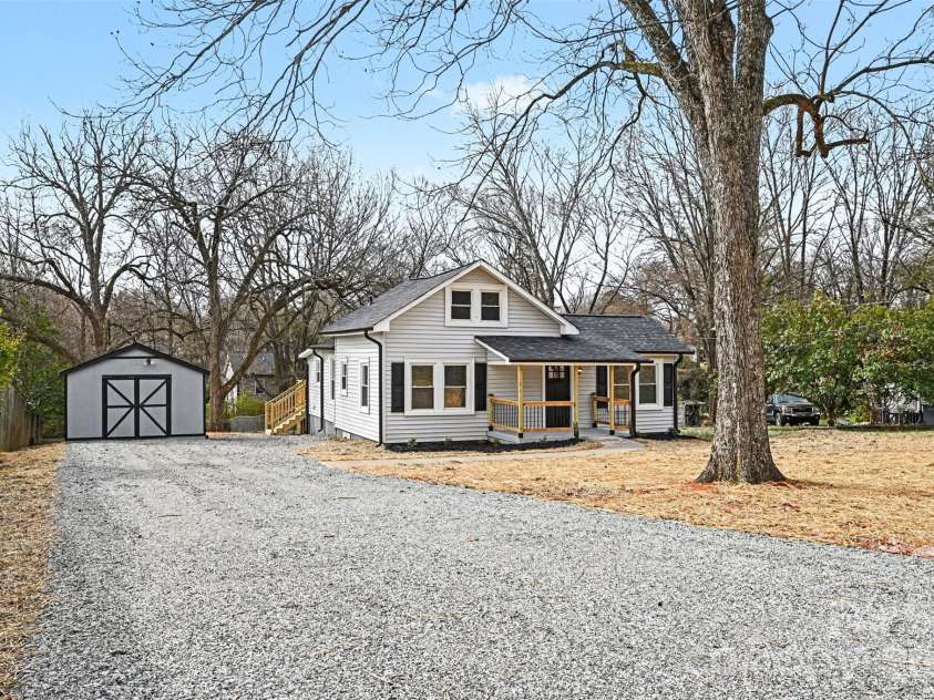 1010 Kentucky Street, Kannapolis, NC 28083.  MLS# CAR4352987, YatesRealty ID 5780. 