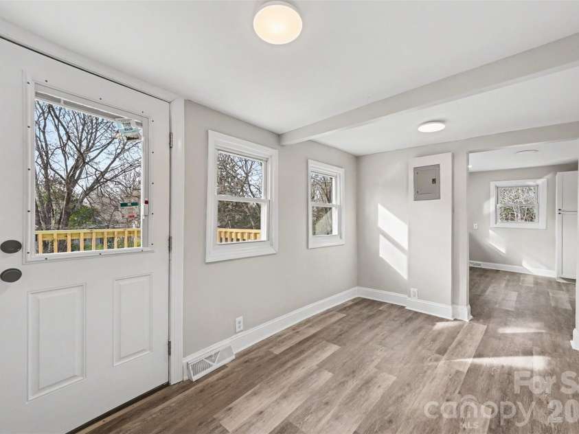 1010 Kentucky Street, Kannapolis, NC 28083.  MLS# CAR4352987, YatesRealty ID 5780. 