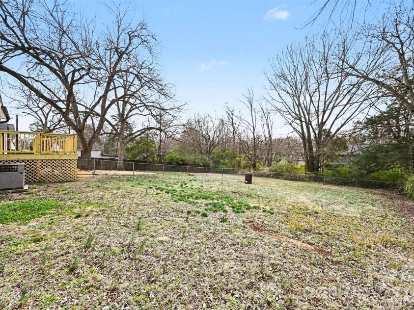 1010 Kentucky Street, Kannapolis, NC 28083.  MLS# CAR4352987, YatesRealty ID 5780. 