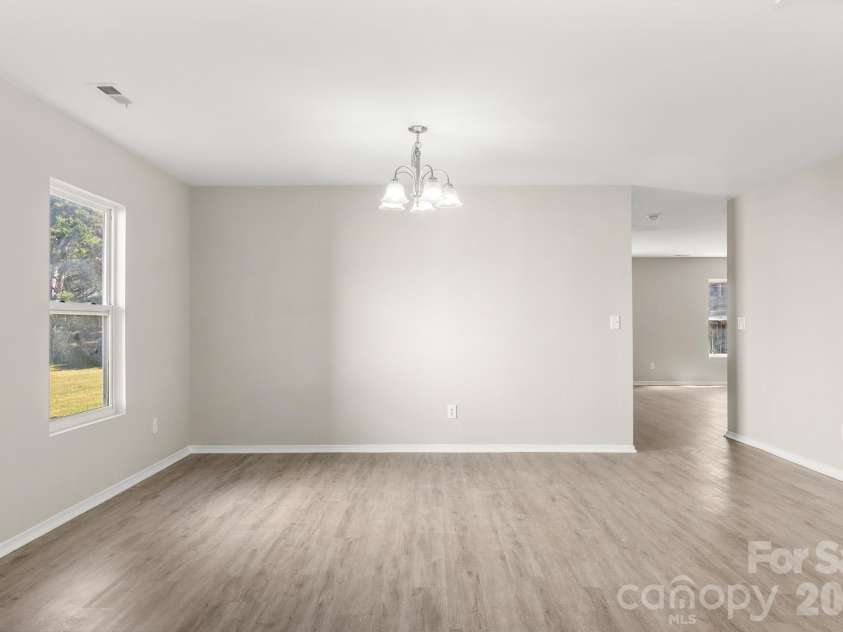 12028 Red Leaf Drive, Charlotte, NC 28215.  MLS# CAR4434312, YatesRealty ID 57804. 