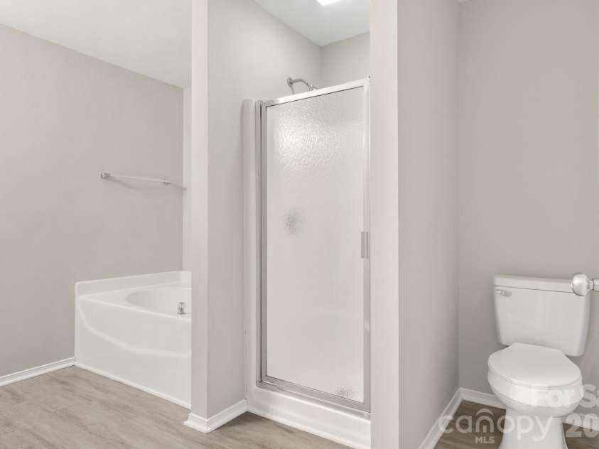 12028 Red Leaf Drive, Charlotte, NC 28215.  MLS# CAR4434312, YatesRealty ID 57804. 