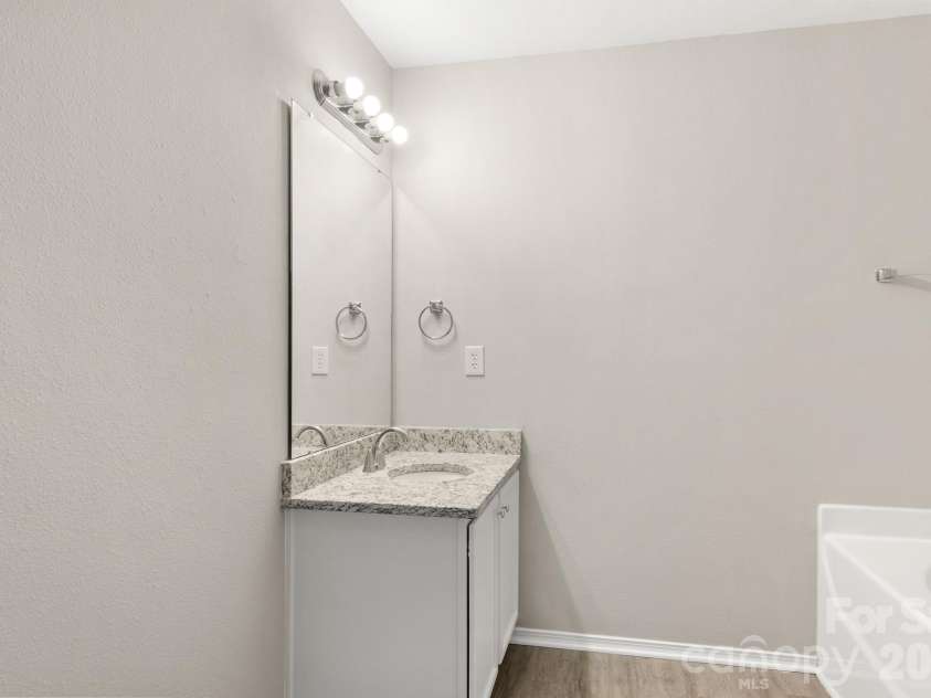 12028 Red Leaf Drive, Charlotte, NC 28215.  MLS# CAR4434312, YatesRealty ID 57804. 