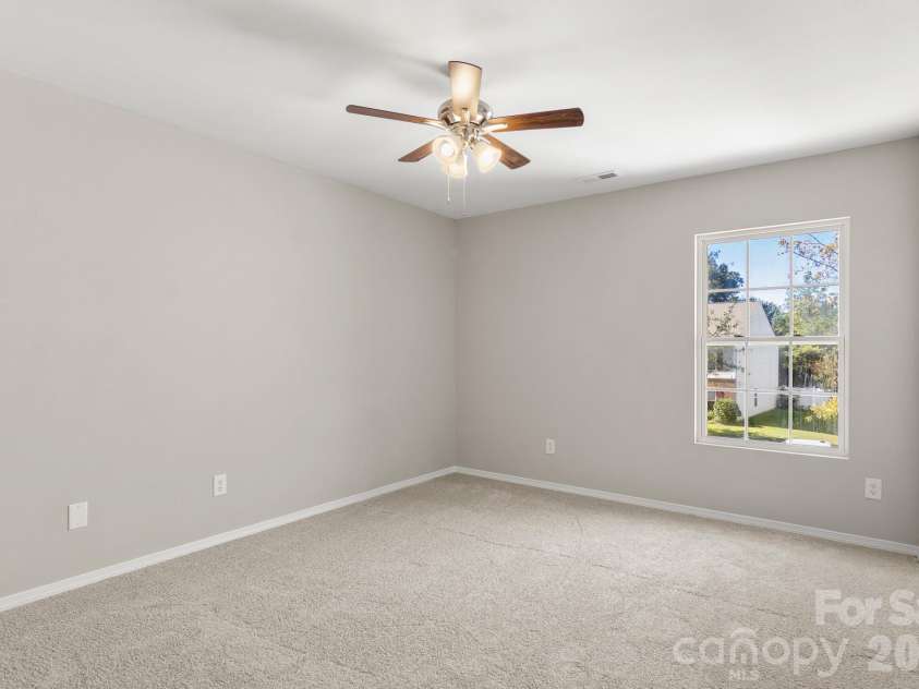 12028 Red Leaf Drive, Charlotte, NC 28215.  MLS# CAR4434312, YatesRealty ID 57804. 