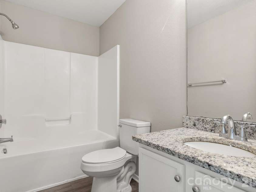 12028 Red Leaf Drive, Charlotte, NC 28215.  MLS# CAR4434312, YatesRealty ID 57804. 