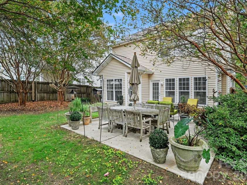 1727 Crabapple Tree Lane, Charlotte, NC 28214.  MLS# CAR4434813, YatesRealty ID 57807. 