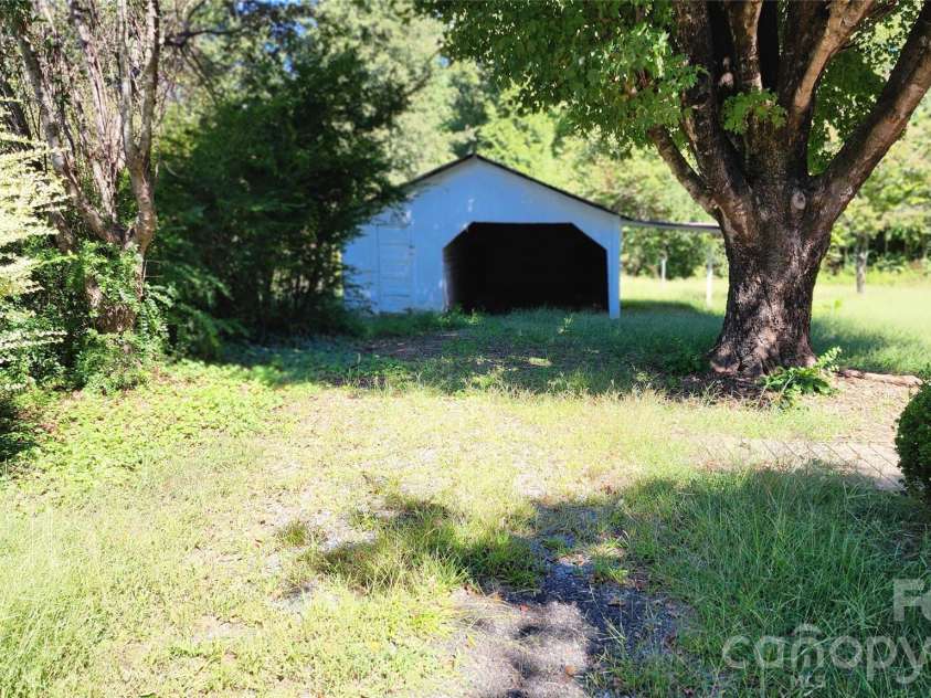155 Hayes Avenue, Hudson, NC 28638.  MLS# CAR4433605, YatesRealty ID 57813. 