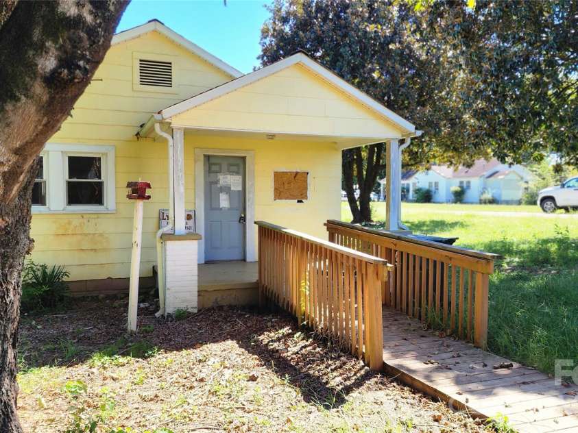 155 Hayes Avenue, Hudson, NC 28638.  MLS# CAR4433605, YatesRealty ID 57813. 