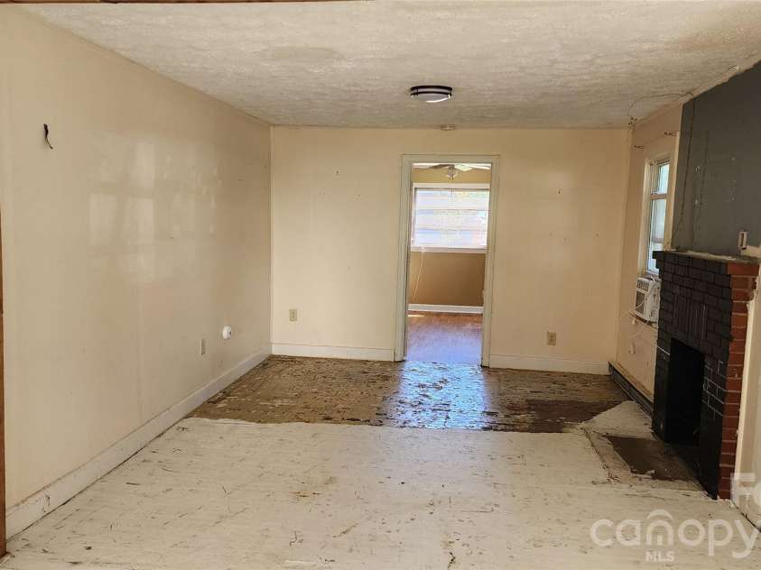 155 Hayes Avenue, Hudson, NC 28638.  MLS# CAR4433605, YatesRealty ID 57813. 