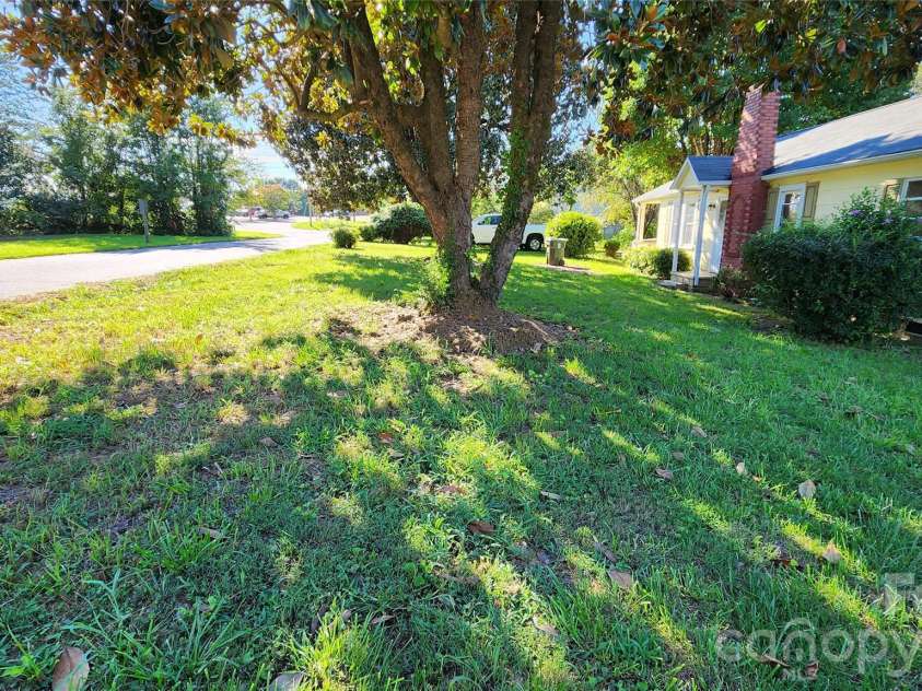 155 Hayes Avenue, Hudson, NC 28638.  MLS# CAR4433605, YatesRealty ID 57813. 