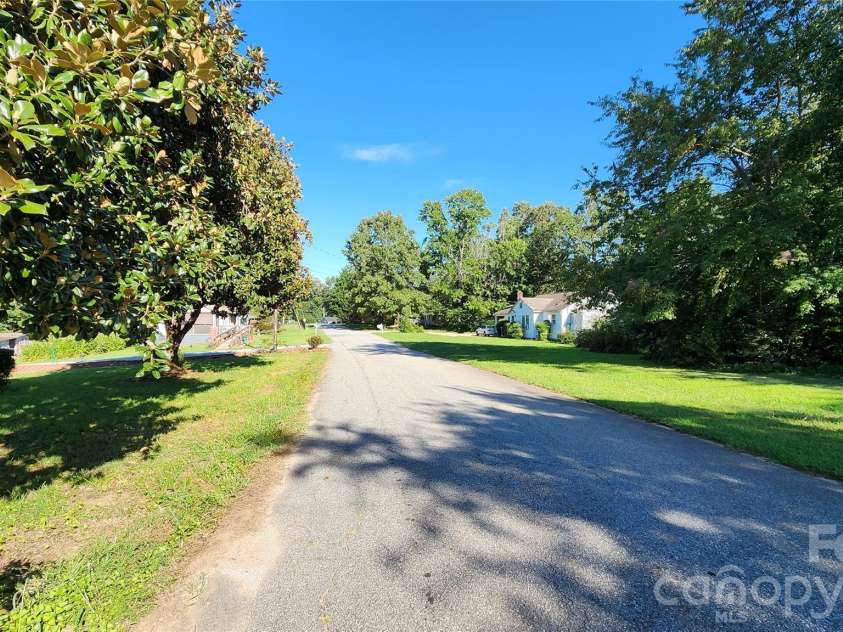 155 Hayes Avenue, Hudson, NC 28638.  MLS# CAR4433605, YatesRealty ID 57813. 