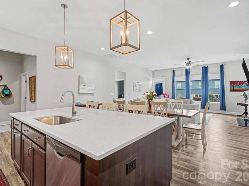 3013 Bonterra Boulevard, Indian Trail, NC 28079.  MLS# CAR4435336, YatesRealty ID 57815. Kitchen island
