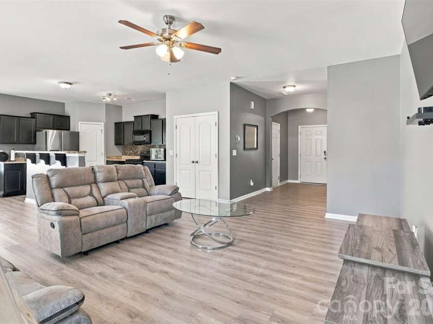 11228 Deer Chase Lane, Charlotte, NC 28262.  MLS# CAR4432965, YatesRealty ID 57819. 