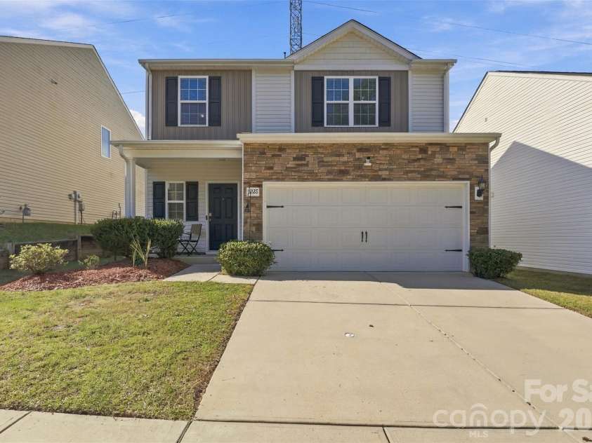 11228 Deer Chase Lane, Charlotte, NC 28262.  MLS# CAR4432965, YatesRealty ID 57819. 
