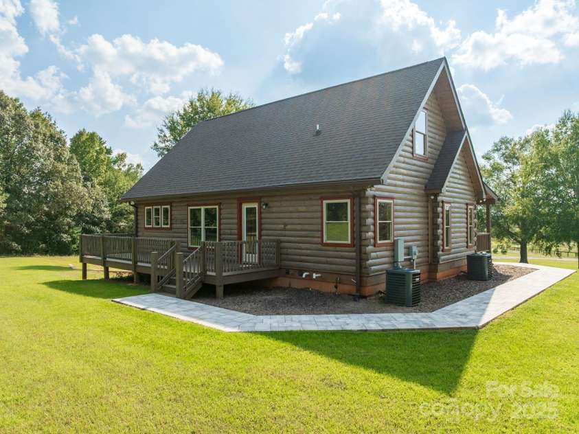 185 Robinson Acres Lane, Rutherfordton, NC 28139.  MLS# CAR4305665, YatesRealty ID 5782. 