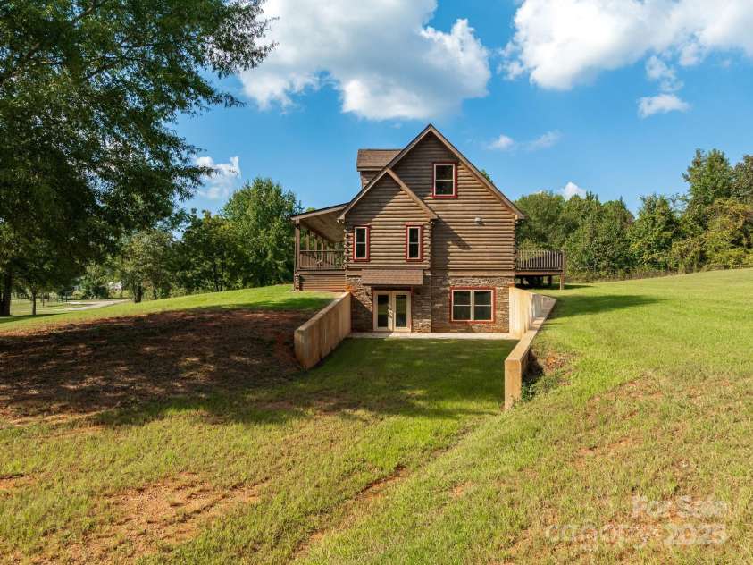 185 Robinson Acres Lane, Rutherfordton, NC 28139.  MLS# CAR4305665, YatesRealty ID 5782. 