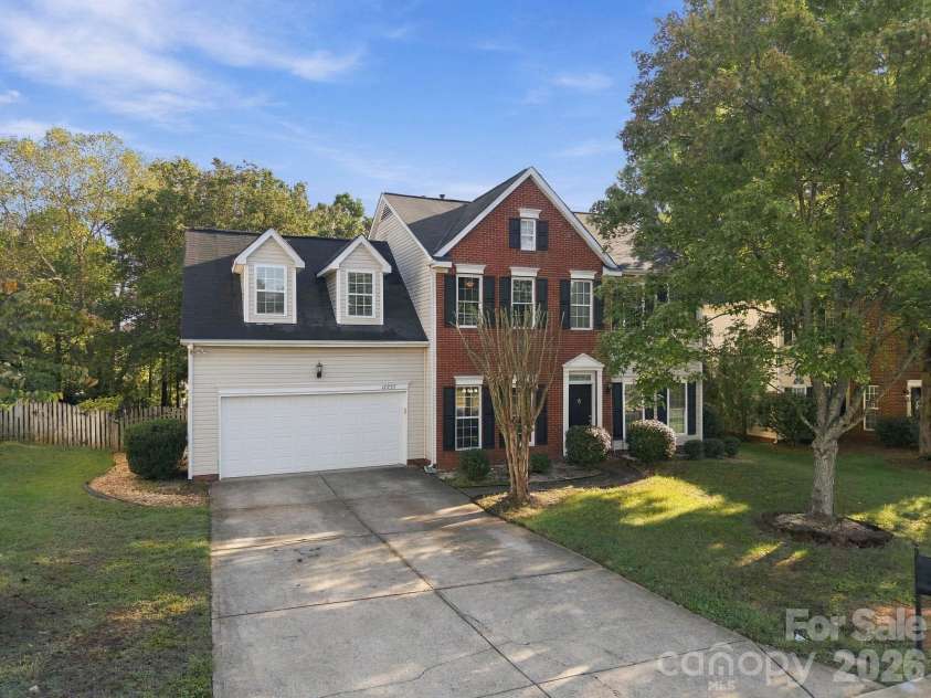 17237 Baldwin Hall Drive, Charlotte, NC 28277.  MLS# CAR4410882, YatesRealty ID 57822. 