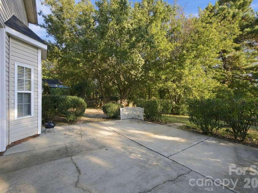 17237 Baldwin Hall Drive, Charlotte, NC 28277.  MLS# CAR4410882, YatesRealty ID 57822. 
