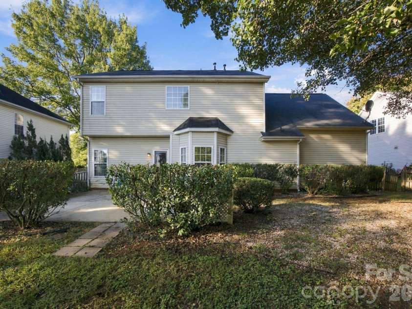 17237 Baldwin Hall Drive, Charlotte, NC 28277.  MLS# CAR4410882, YatesRealty ID 57822. 