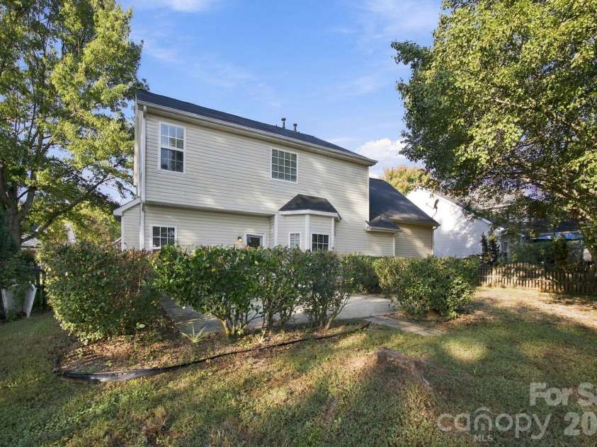17237 Baldwin Hall Drive, Charlotte, NC 28277.  MLS# CAR4410882, YatesRealty ID 57822. 
