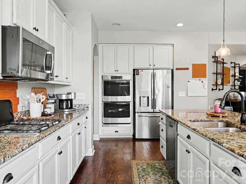 8414 Early Bird Way, Mint Hill, NC 28227.  MLS# CAR4436076, YatesRealty ID 57826. 