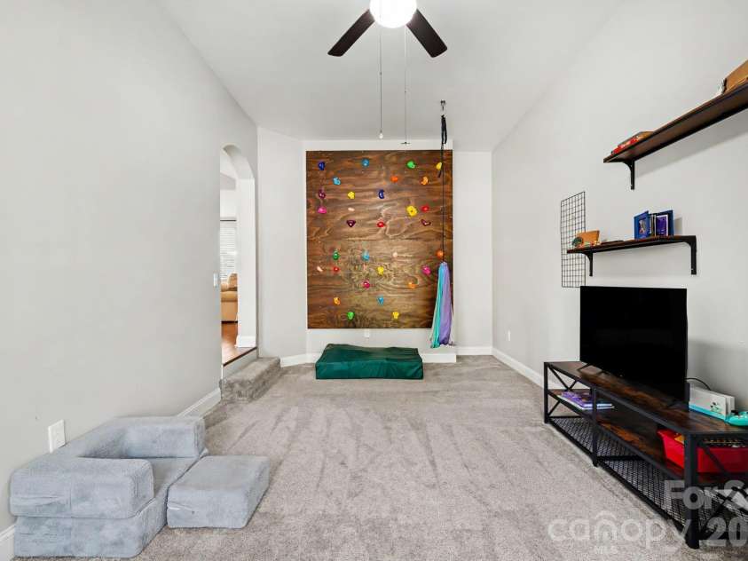 8414 Early Bird Way, Mint Hill, NC 28227.  MLS# CAR4436076, YatesRealty ID 57826. 