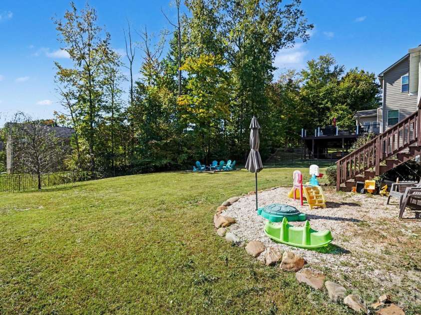 8414 Early Bird Way, Mint Hill, NC 28227.  MLS# CAR4436076, YatesRealty ID 57826. 
