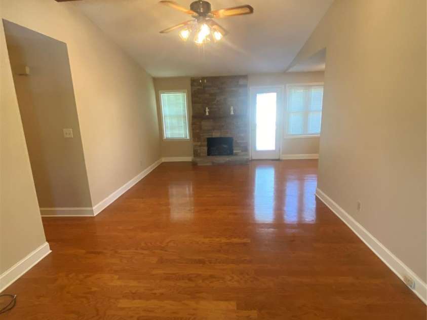 201 Glenwood Drive, Blacksburg, SC 29702.  MLS# CAR4246065, YatesRealty ID 5783. 