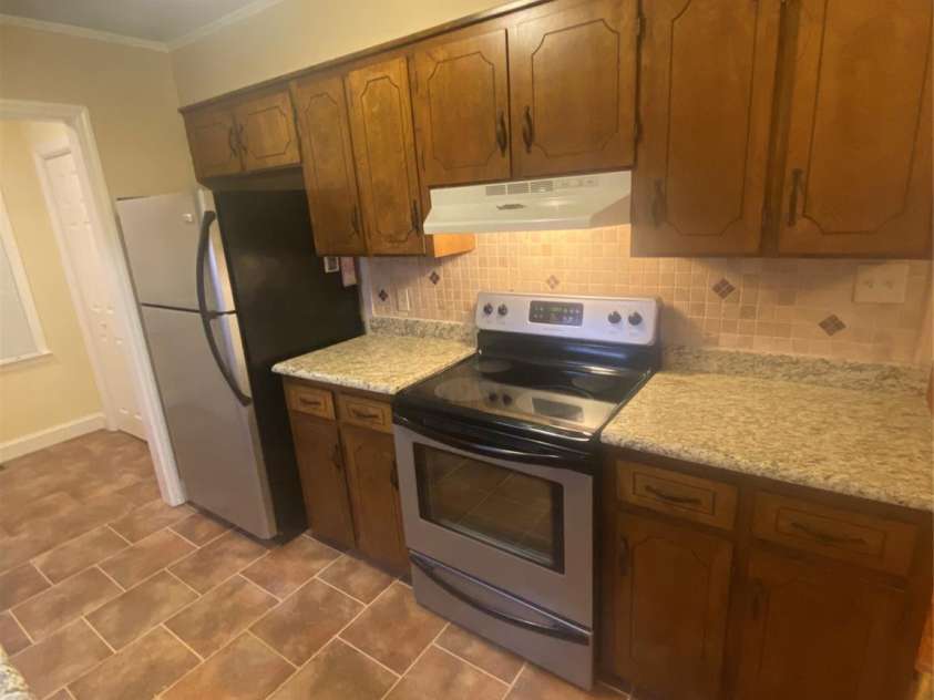 201 Glenwood Drive, Blacksburg, SC 29702.  MLS# CAR4246065, YatesRealty ID 5783. 