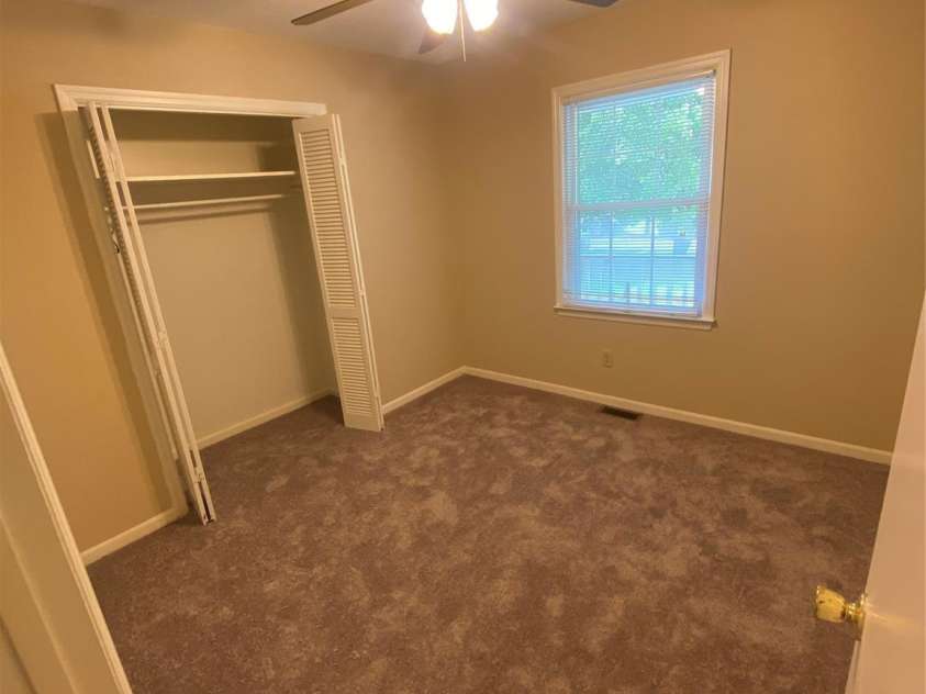 201 Glenwood Drive, Blacksburg, SC 29702.  MLS# CAR4246065, YatesRealty ID 5783. 