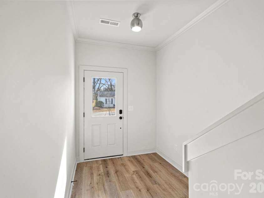 4420 Northaven Drive, Charlotte, NC 28206.  MLS# CAR4341032, YatesRealty ID 5783. 