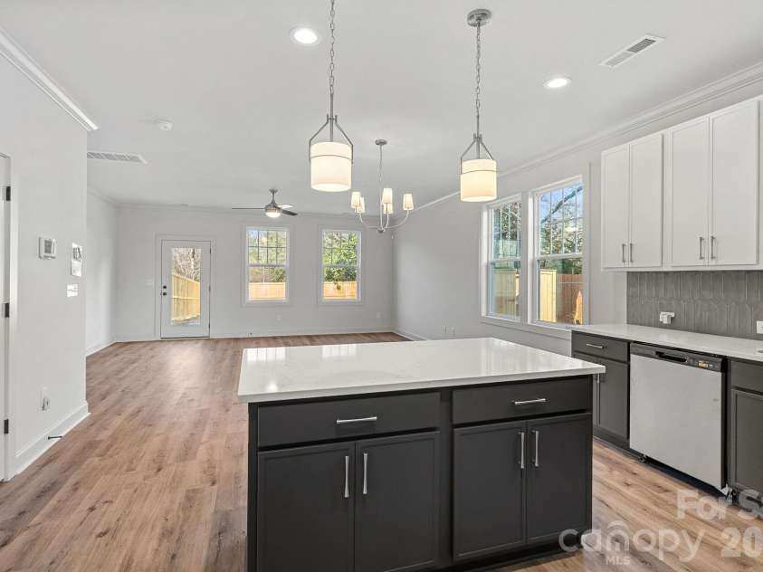 4420 Northaven Drive, Charlotte, NC 28206.  MLS# CAR4341032, YatesRealty ID 5783. 