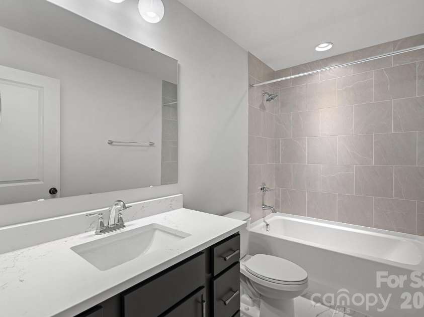 4420 Northaven Drive, Charlotte, NC 28206.  MLS# CAR4341032, YatesRealty ID 5783. 